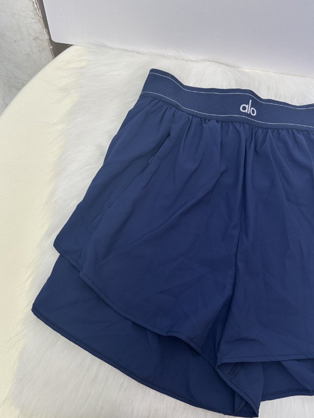 Alo Yoga Blue Athletic Shorts, Size M - Picture 3 of 7